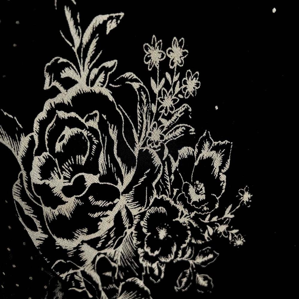 Jonathan Martin 100% Silk Floral Top Size Medium - Picture 9 of 11